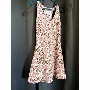 Smith and Quinn Camilla Ruffle Dress Garden View